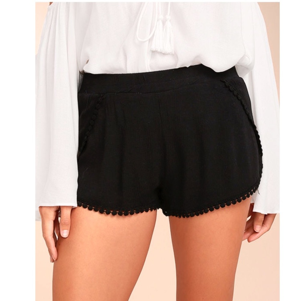 Lulus embroidered breeze shorts